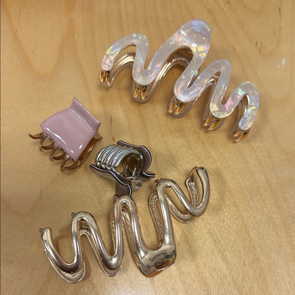 Accessories - Gold and Pink Hair Clips Set